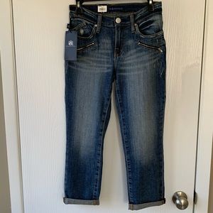 NWT Rock & Republic Kendall Distressed Capris Sz 2